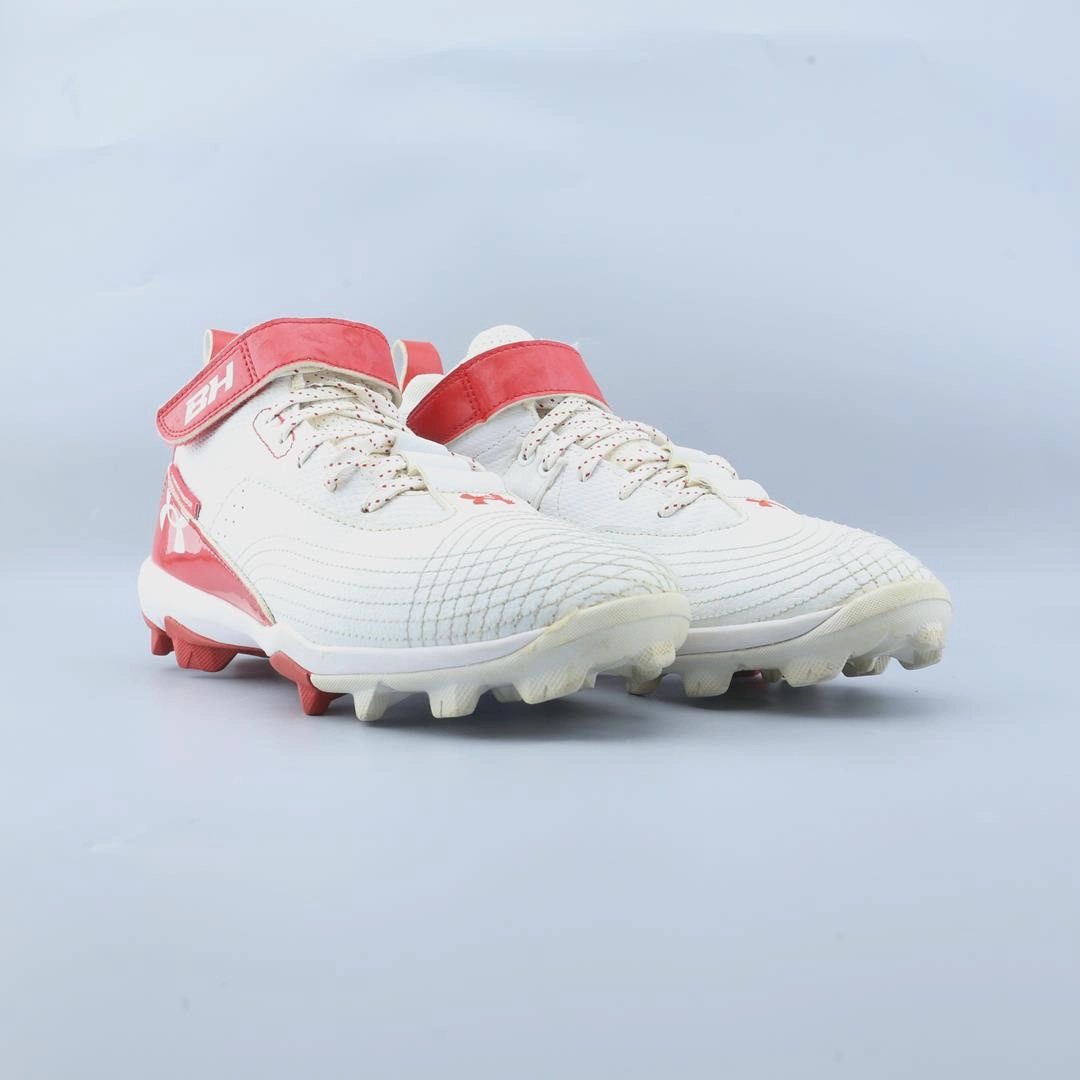 UNDER ARMOUR HARPER 7 MID RM Under Armour sport shoe shots