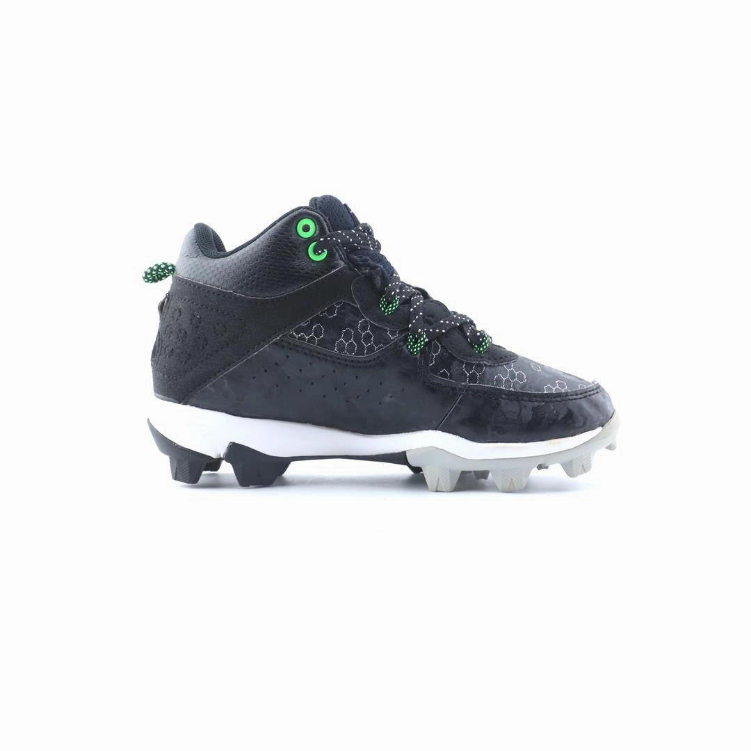UNDER ARMOUR HARPER 8 MID TPU Under Armour performance footwear