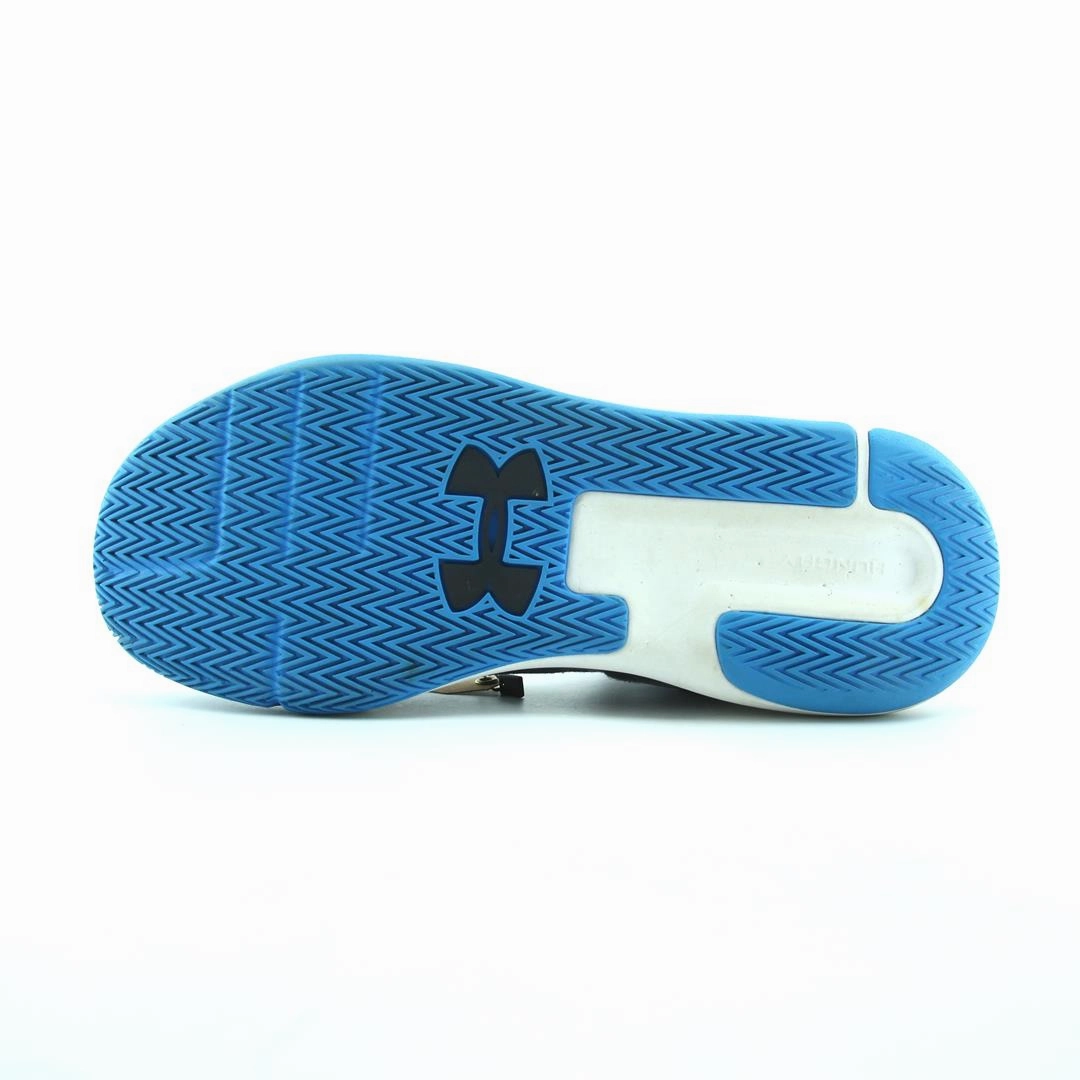 UNDER ARMOUR  HIGHLIGHT ACE 2.0 Under Armour sport shoe shots