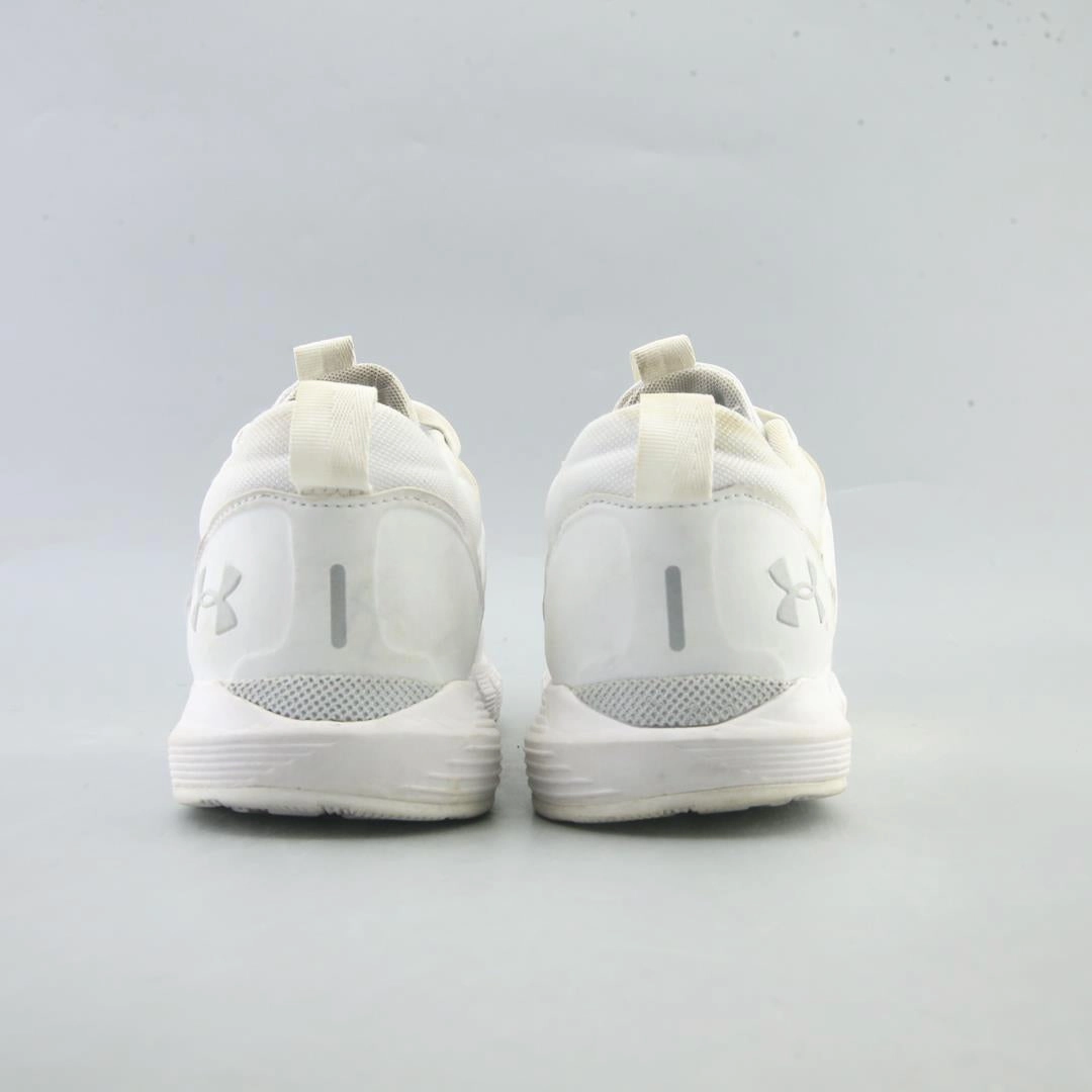 UNDER ARMOUR  HOVR CTW Under Armour trainer close-ups