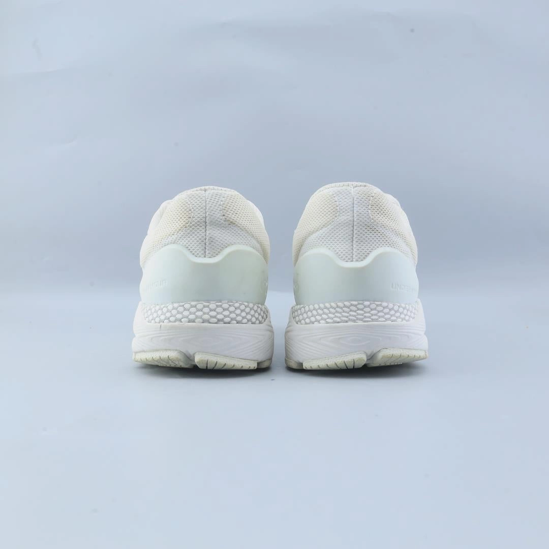 UNDER ARMOUR HOVR INTAKE 6 Under Armour sport shoe shots