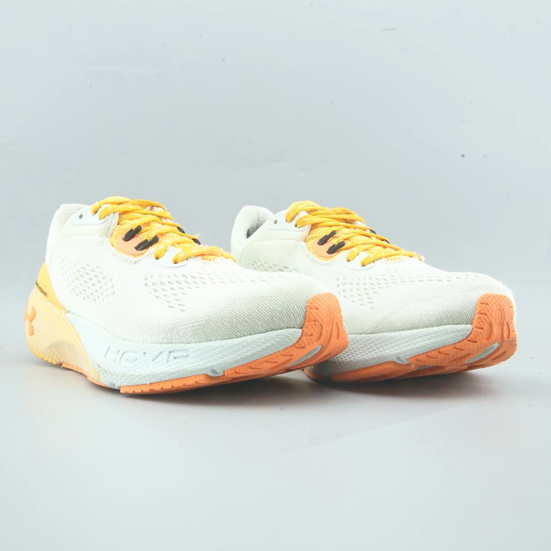 UNDER ARMOUR HOVR MACHINA 3 Under Armour sport shoe shots