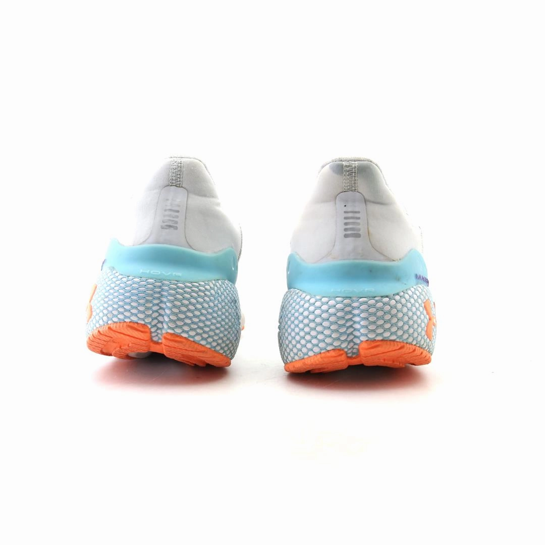 UNDER ARMOUR HOVR MACHINA 3 Under Armour trainer close-ups