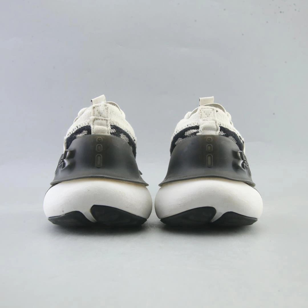 UNDER ARMOUR HOVR PHANTOM 3 SE Under Armour trainer close-ups