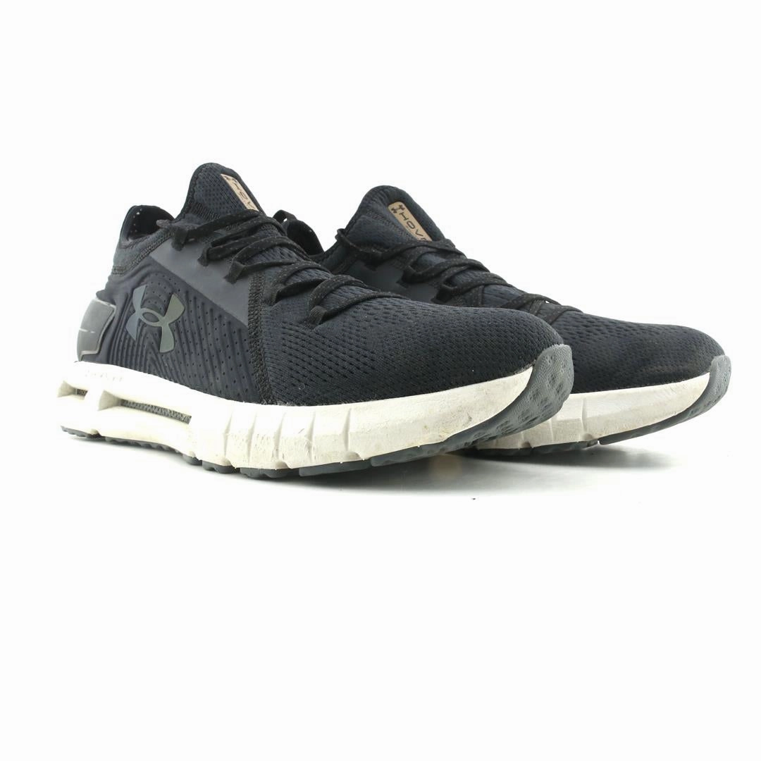 UNDER ARMOUR  HOVR PHANTOM SE Under Armour trainer close-ups