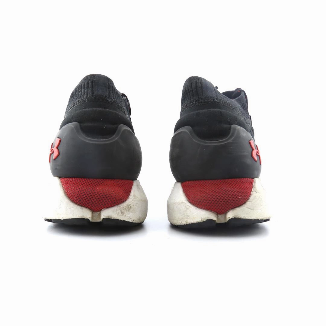 UNDER ARMOUR HOVR PHANTOM Under Armour sport shoe shots