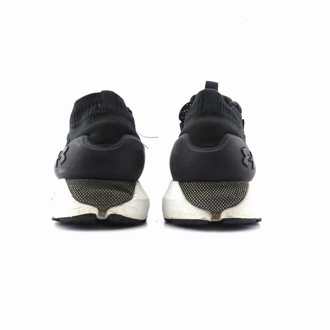 UNDER ARMOUR  HOVR PHANTOM Under Armour trainer close-ups
