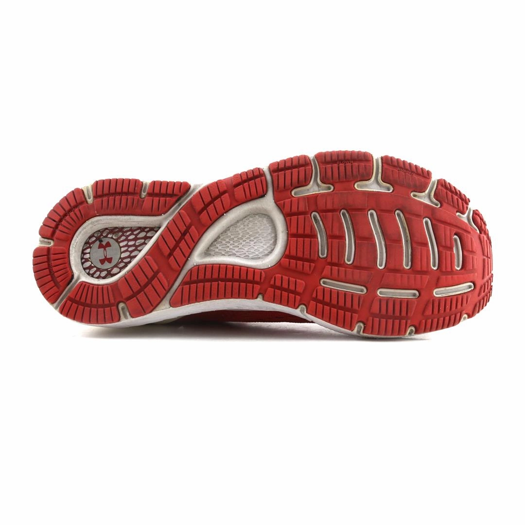 UNDER ARMOUR  HOVR SONIC 2 Under Armour trainer close-ups