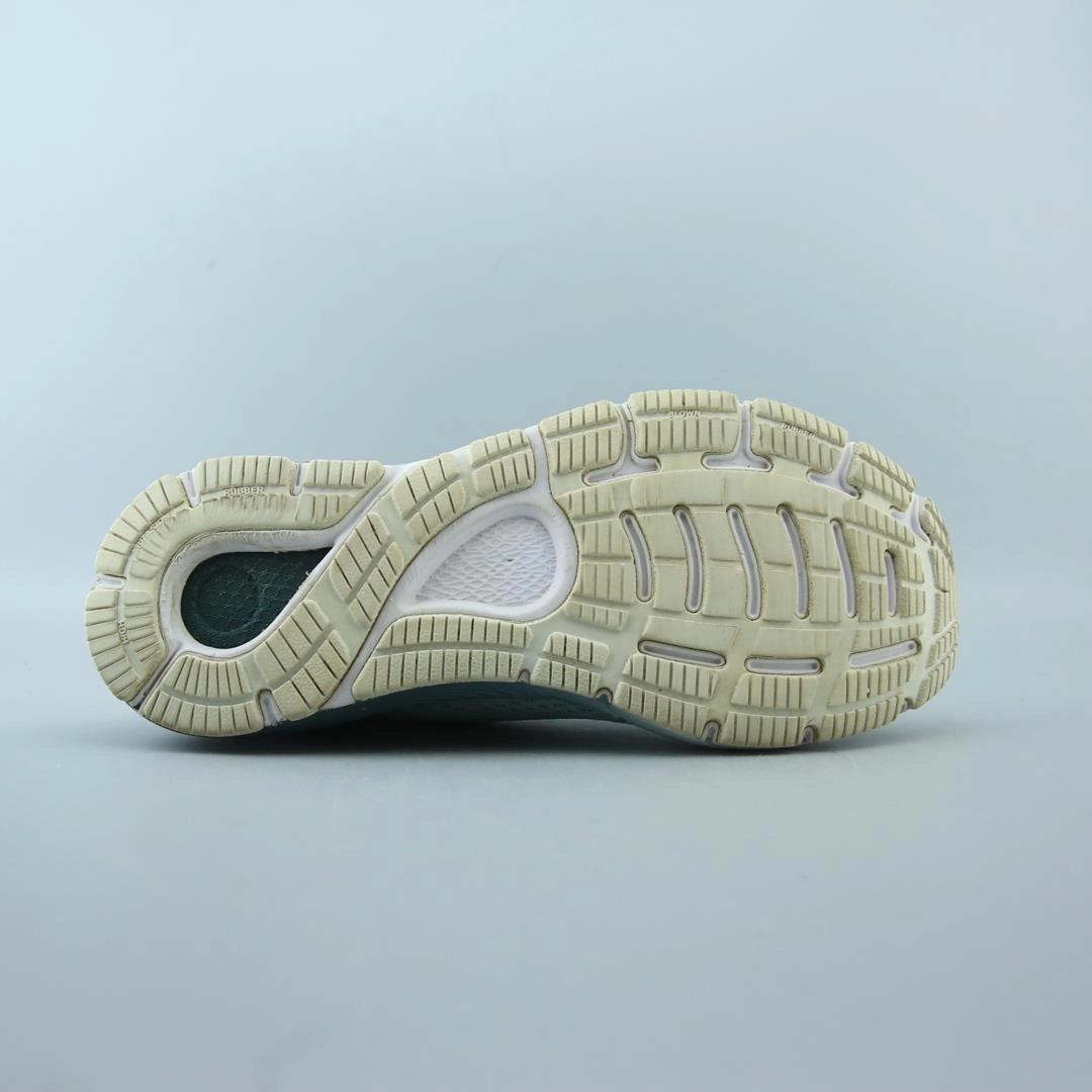 UNDER ARMOUR HOVR SONIC 4 Under Armour sport shoe shots