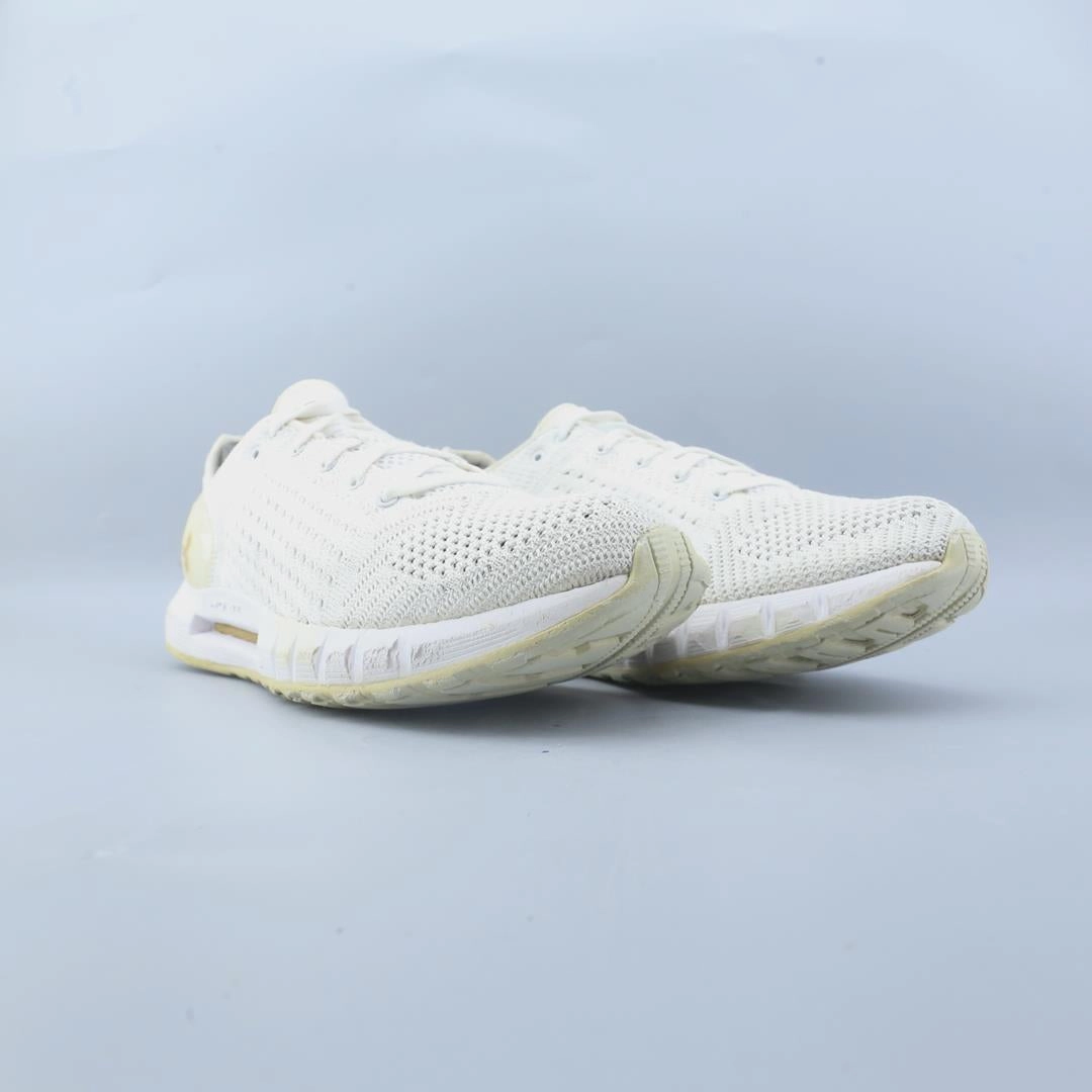 UNDER ARMOUR HOVR SONIC Under Armour sport shoe shots