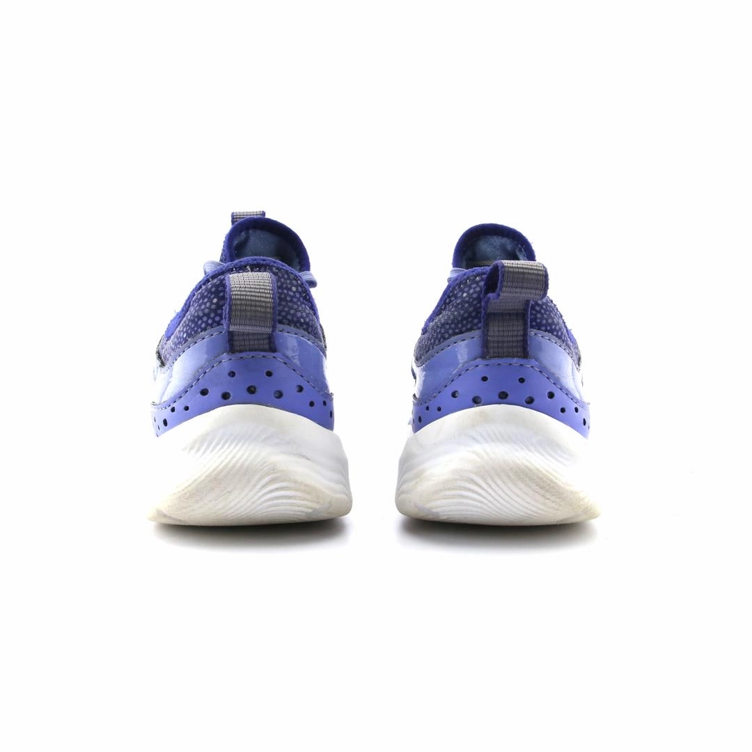UNDER ARMOUR  INFINITY 2.0 Under Armour sport shoe shots