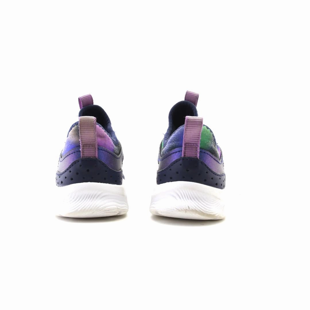 UNDER ARMOUR  INFINITY JUNIOR Under Armour trainer close-ups