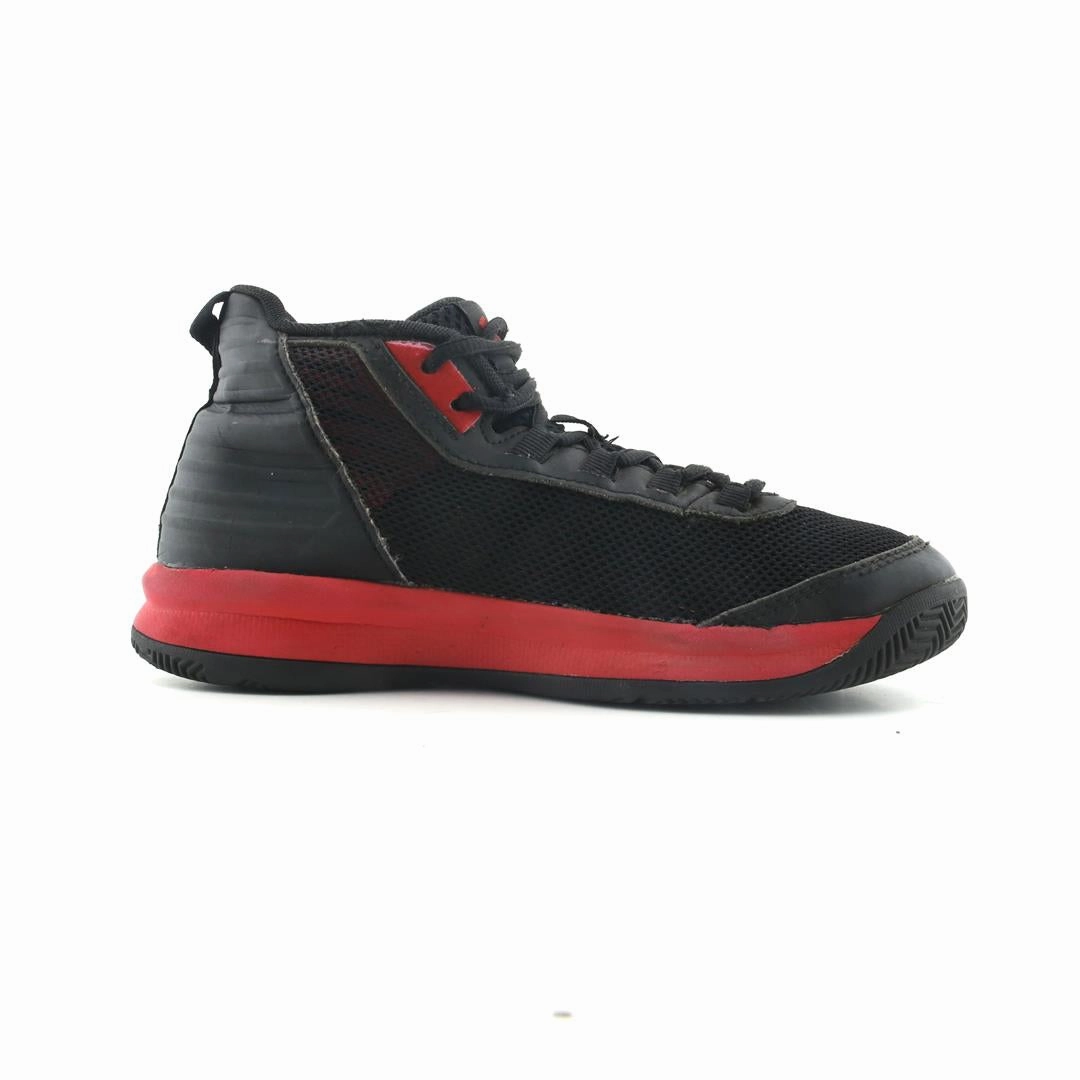 UNDER ARMOUR  JET 2018 Under Armour trainer close-ups