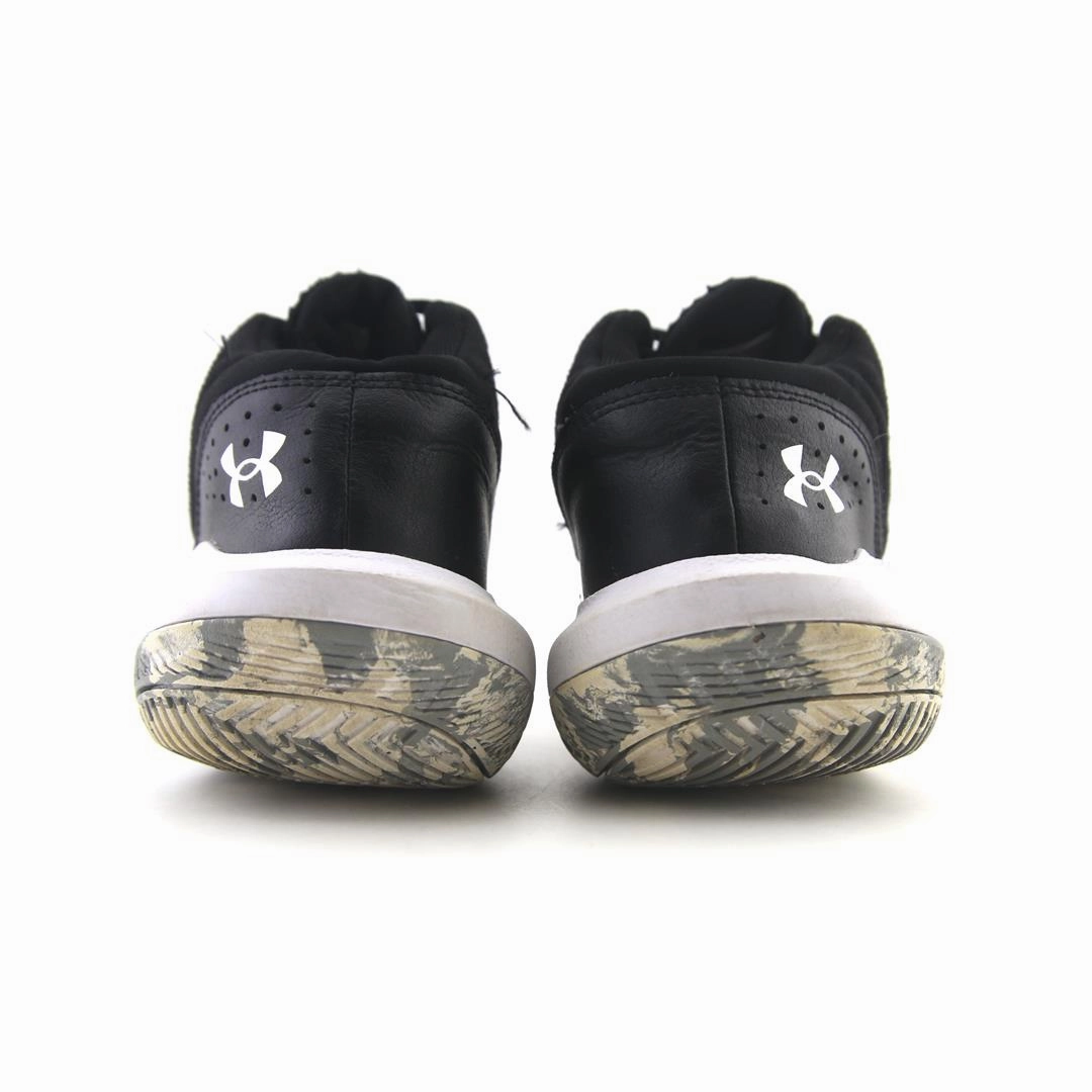 UNDER ARMOUR JET 21 Under Armour trainer close-ups