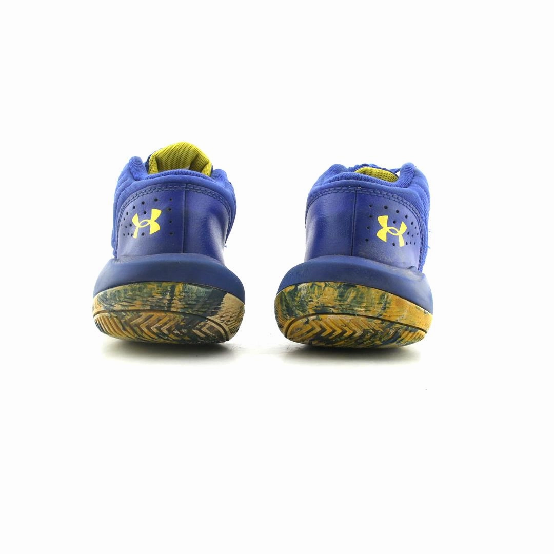 UNDER ARMOUR JET 21 Under Armour trainer close-ups