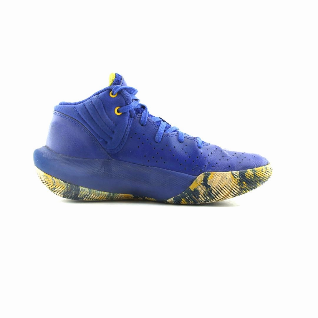 UNDER ARMOUR JET 21 Under Armour trainer close-ups