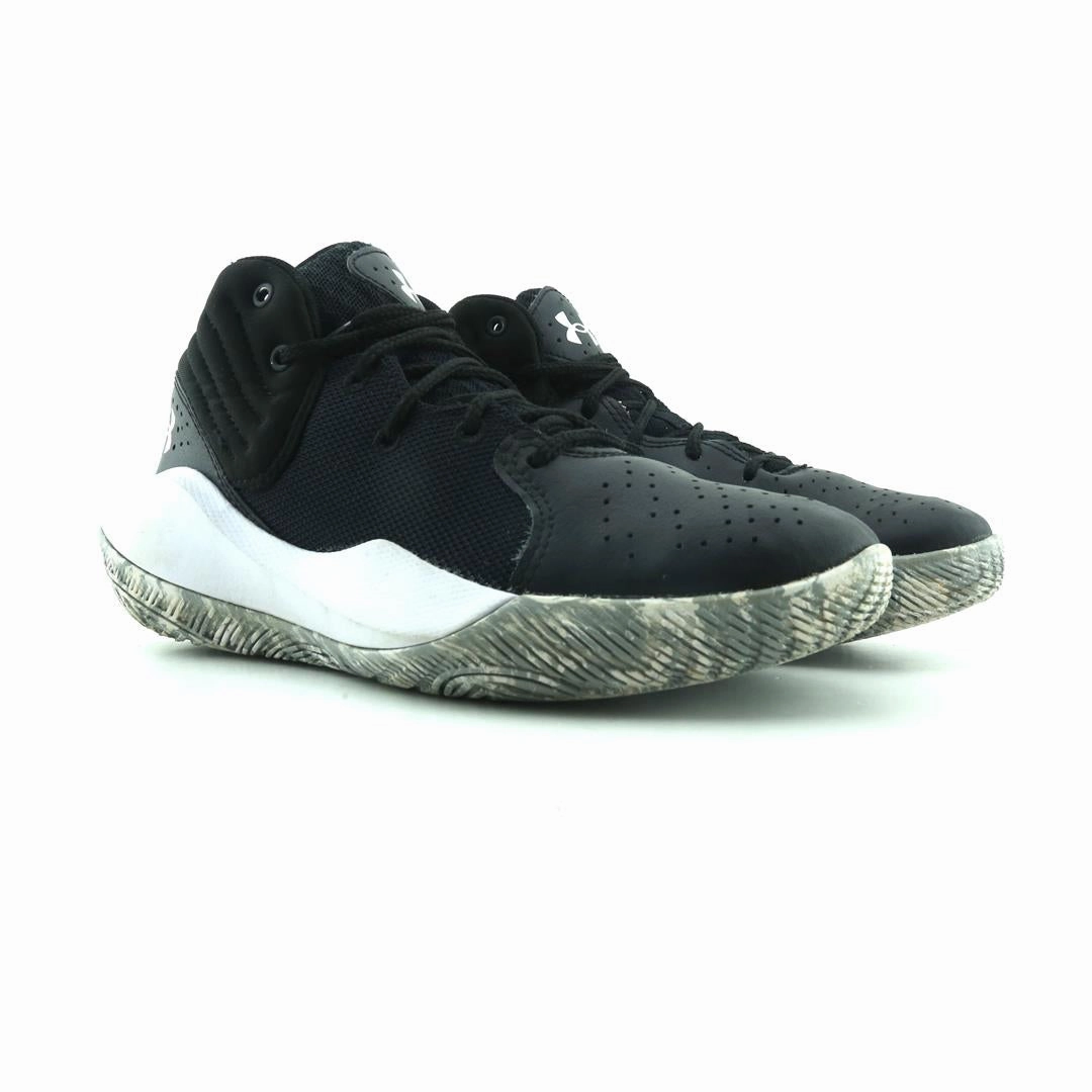 UNDER ARMOUR  JET '21 Under Armour sport shoe shots