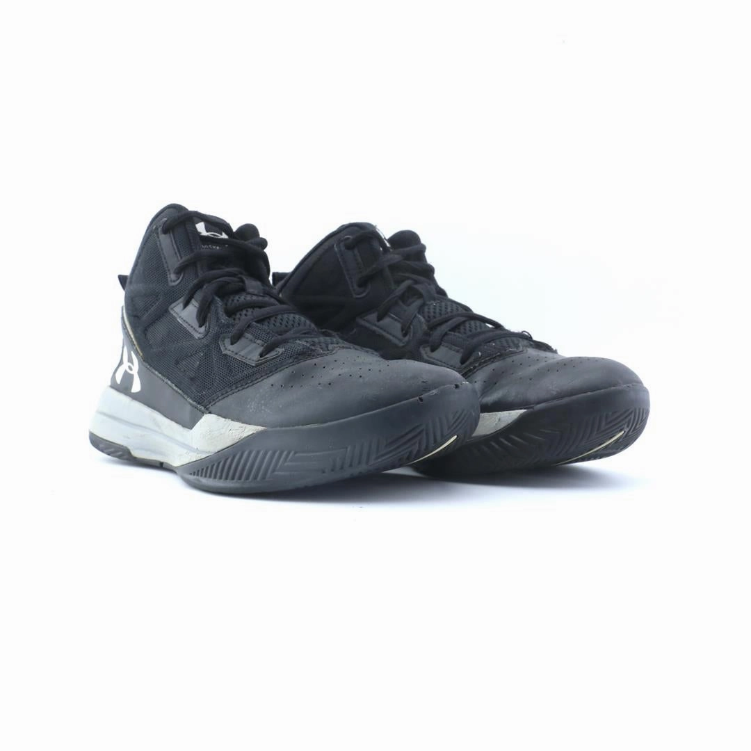 UNDER ARMOUR JET MID Under Armour sport shoe shots
