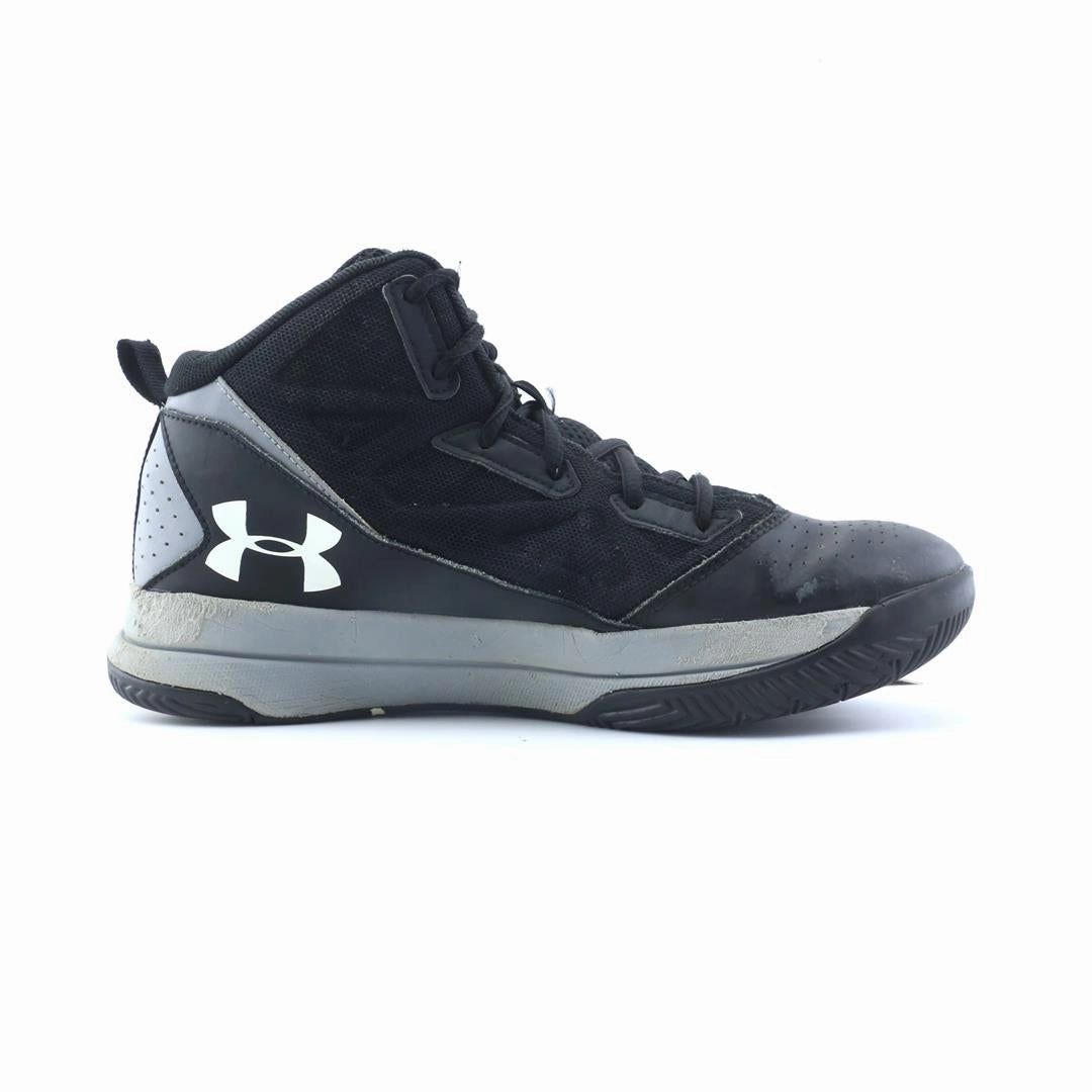 UNDER ARMOUR JET MID Under Armour sport shoe shots