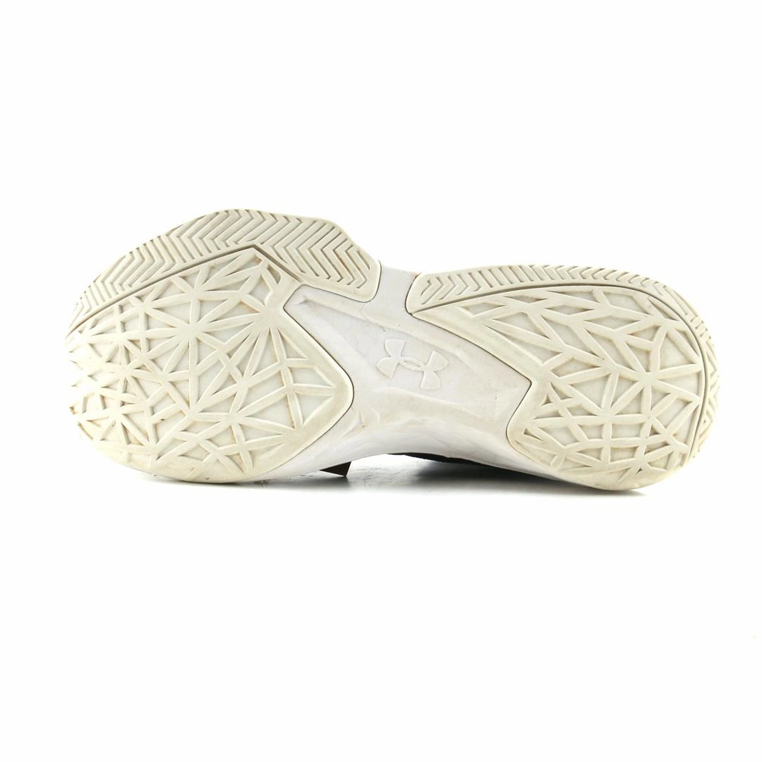 UNDER ARMOUR  JET MID Under Armour trainer close-ups