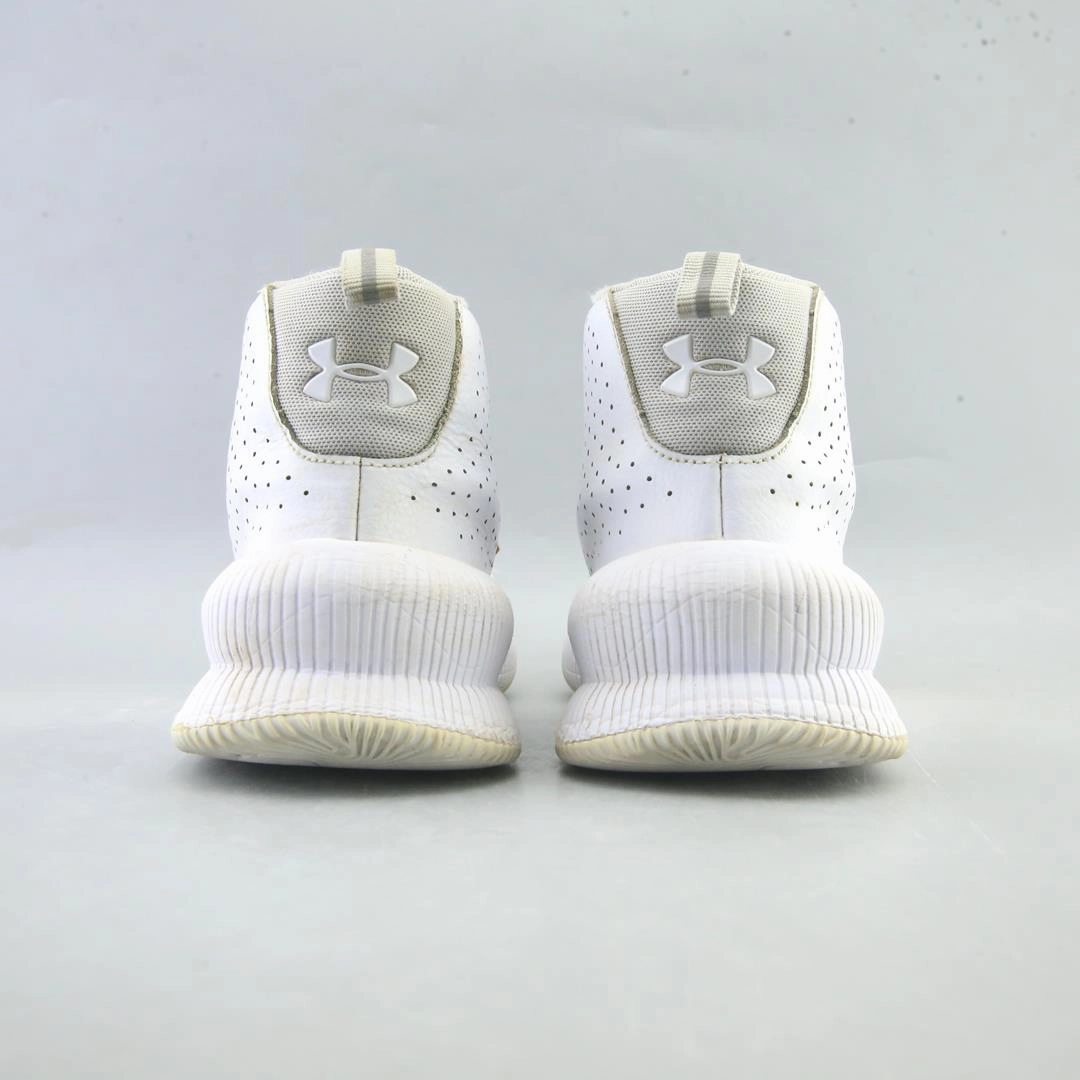 UNDER ARMOUR JET Under Armour sport shoe shots