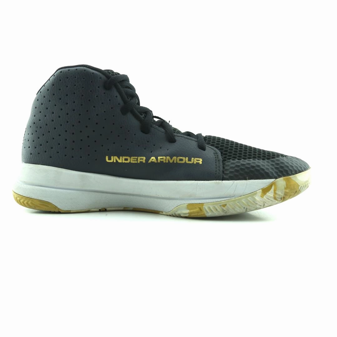 UNDER ARMOUR JET Under Armour trainer close-ups