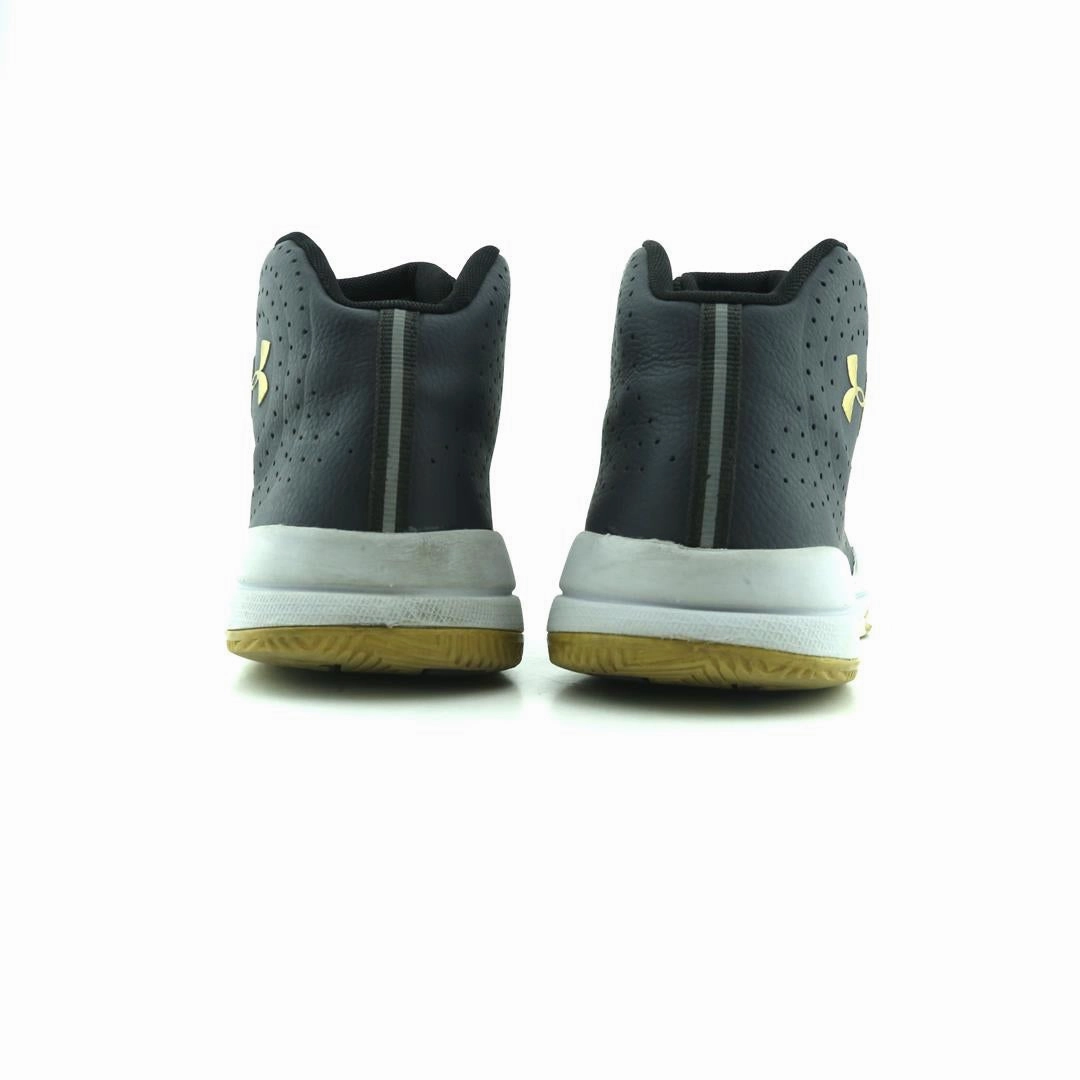 UNDER ARMOUR JET Under Armour trainer close-ups