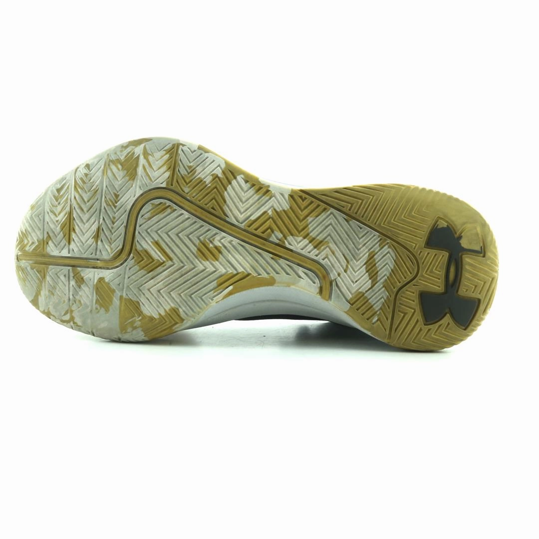 UNDER ARMOUR JET Under Armour trainer close-ups