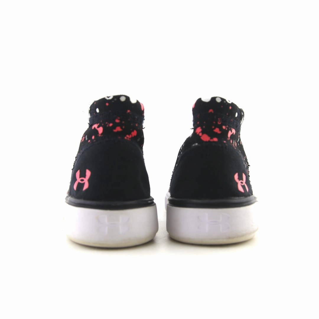 UNDER ARMOUR KICKIT2 PAINT SPLATTER Under Armour trainer close-ups
