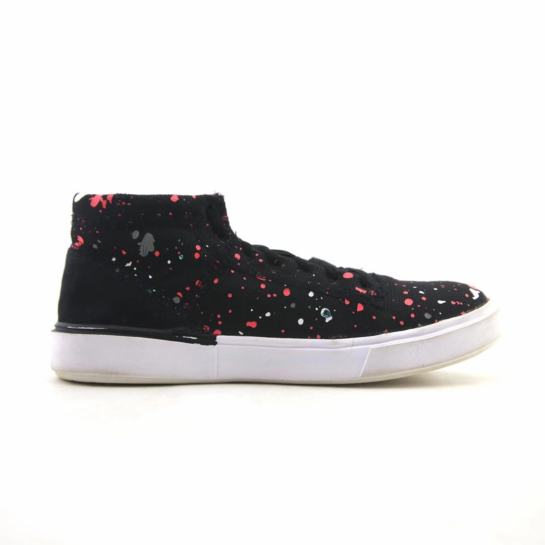 UNDER ARMOUR KICKIT2 PAINT SPLATTER Under Armour trainer close-ups