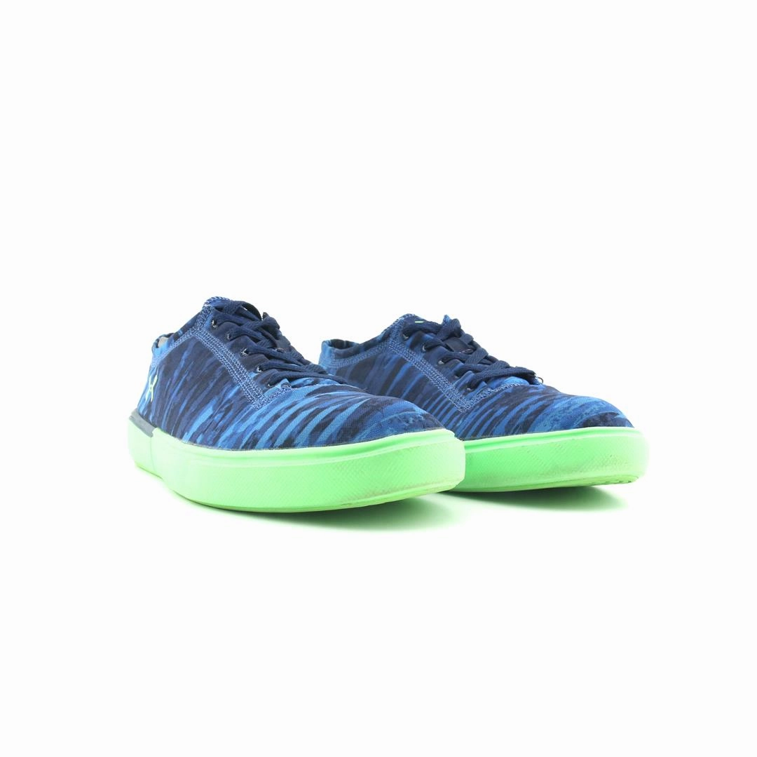 UNDER ARMOUR KICKIT 2 Under Armour trainer close-ups