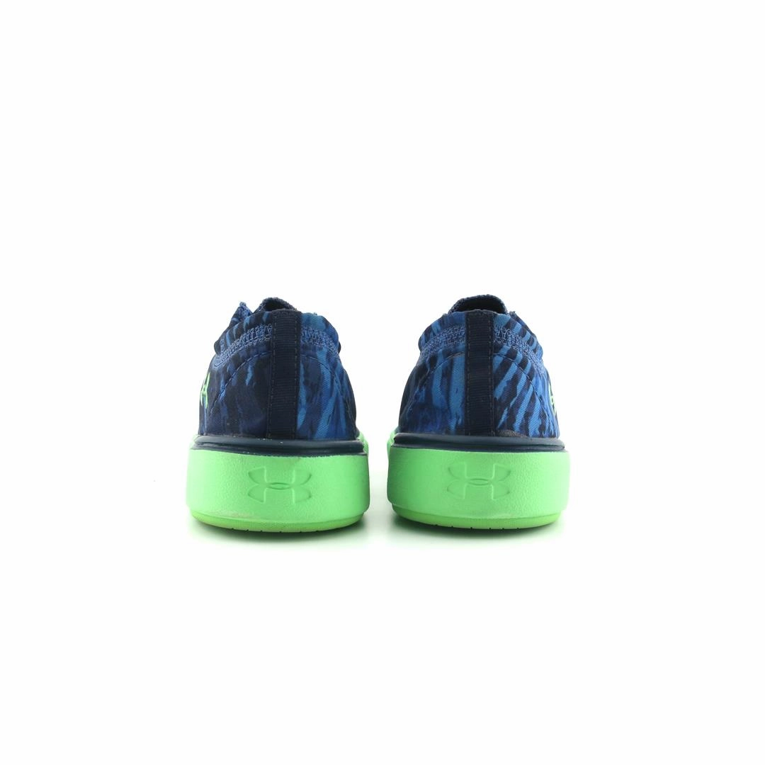 UNDER ARMOUR KICKIT 2 Under Armour trainer close-ups