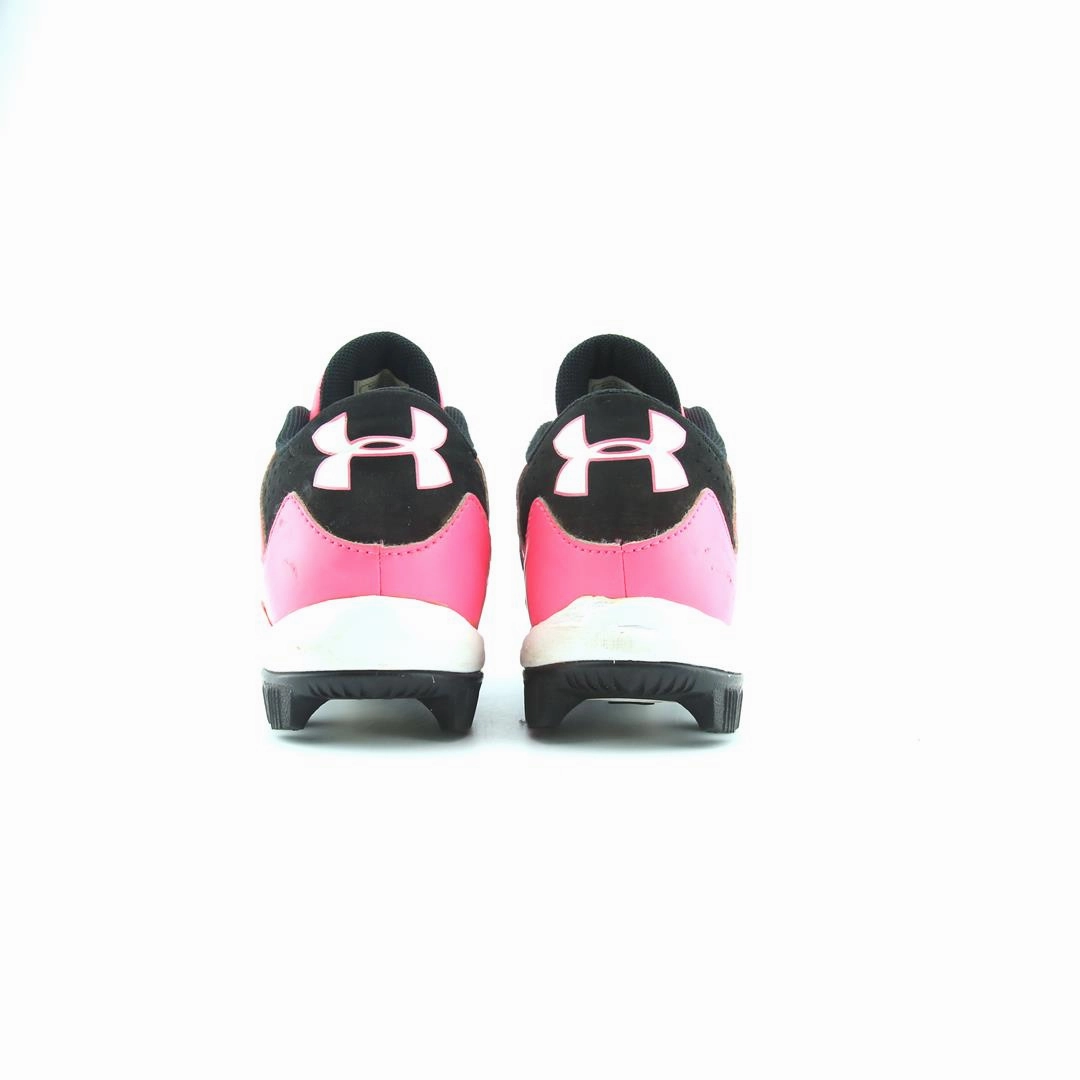 UNDER ARMOUR LEADOFF LOW RM JR Under Armour sport shoe shots