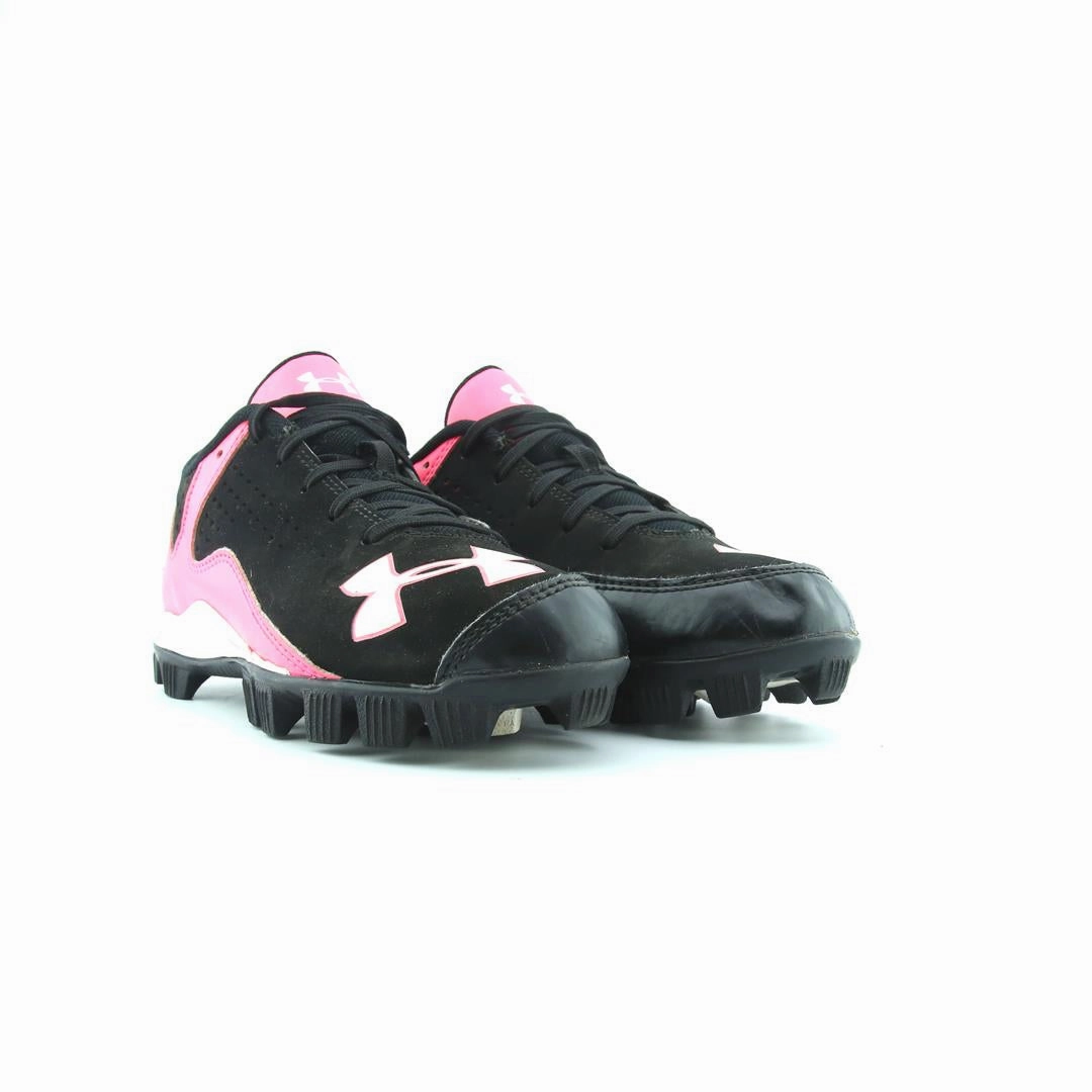 UNDER ARMOUR LEADOFF LOW RM JR Under Armour sport shoe shots