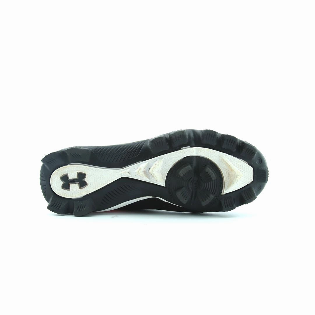 UNDER ARMOUR LEADOFF LOW RM JR Under Armour sport shoe shots