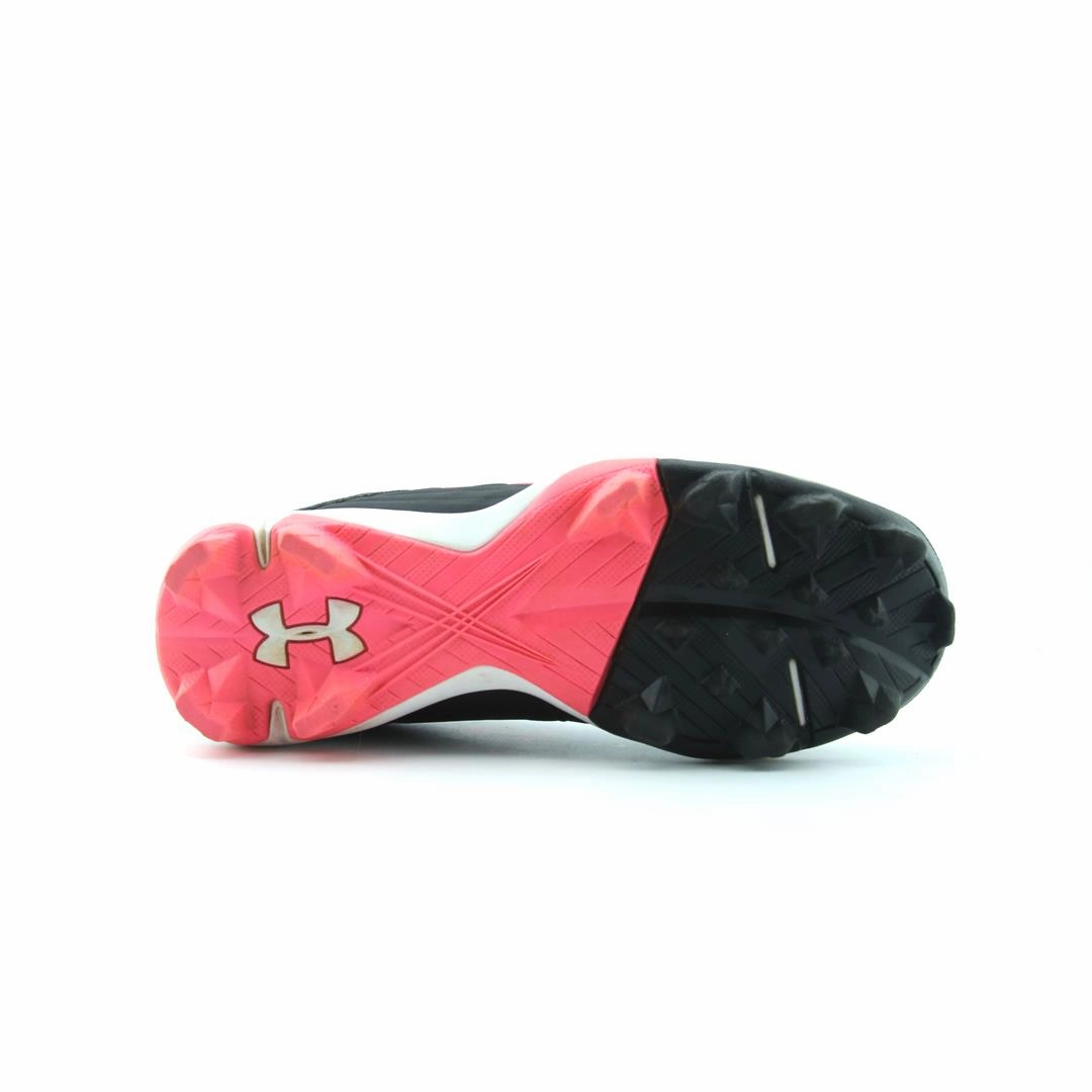 UNDER ARMOUR LEADOFF LOW Under Armour sport shoe shots