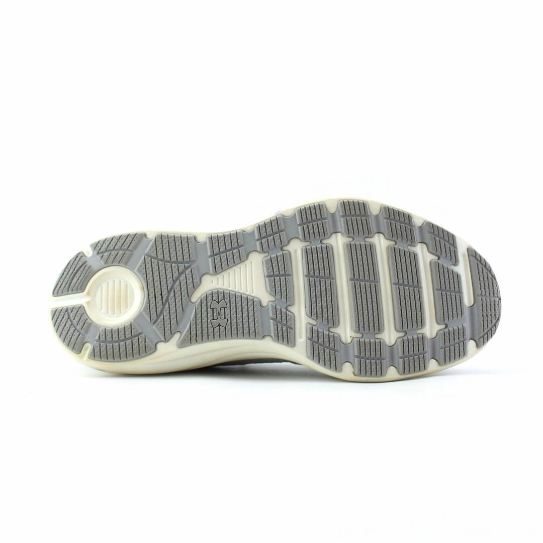 UNDER ARMOUR LIQUIFY Under Armour trainer close-ups