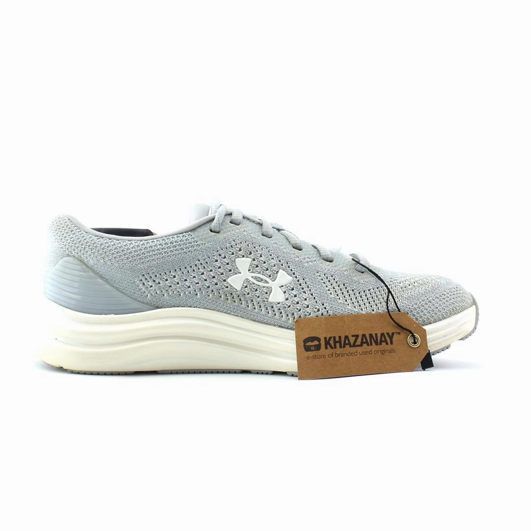 UNDER ARMOUR LIQUIFY Under Armour trainer close-ups