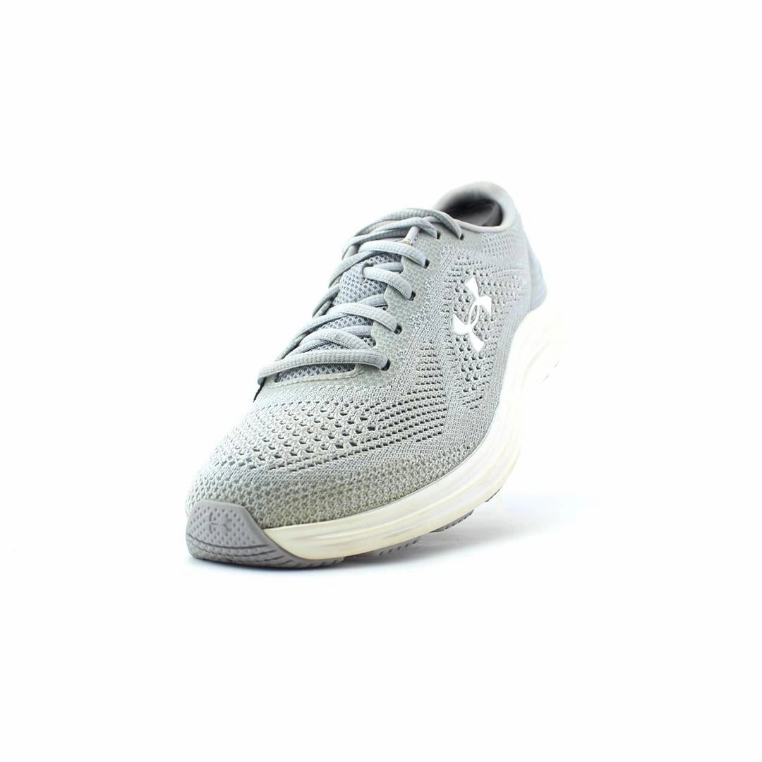 UNDER ARMOUR LIQUIFY Under Armour trainer close-ups