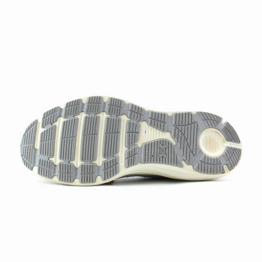 UNDER ARMOUR LIQUIFY Under Armour trainer close-ups