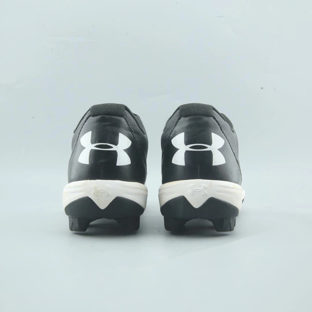 UNDER ARMOUR LOADOFF  LOW RM JR Under Armour sport shoe shots