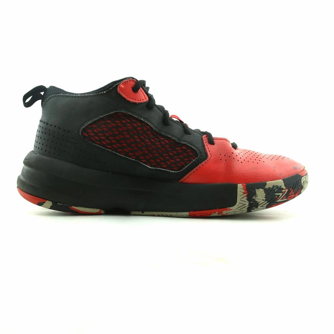 UNDER ARMOUR LOCKDOWN 5 Under Armour sport shoe shots