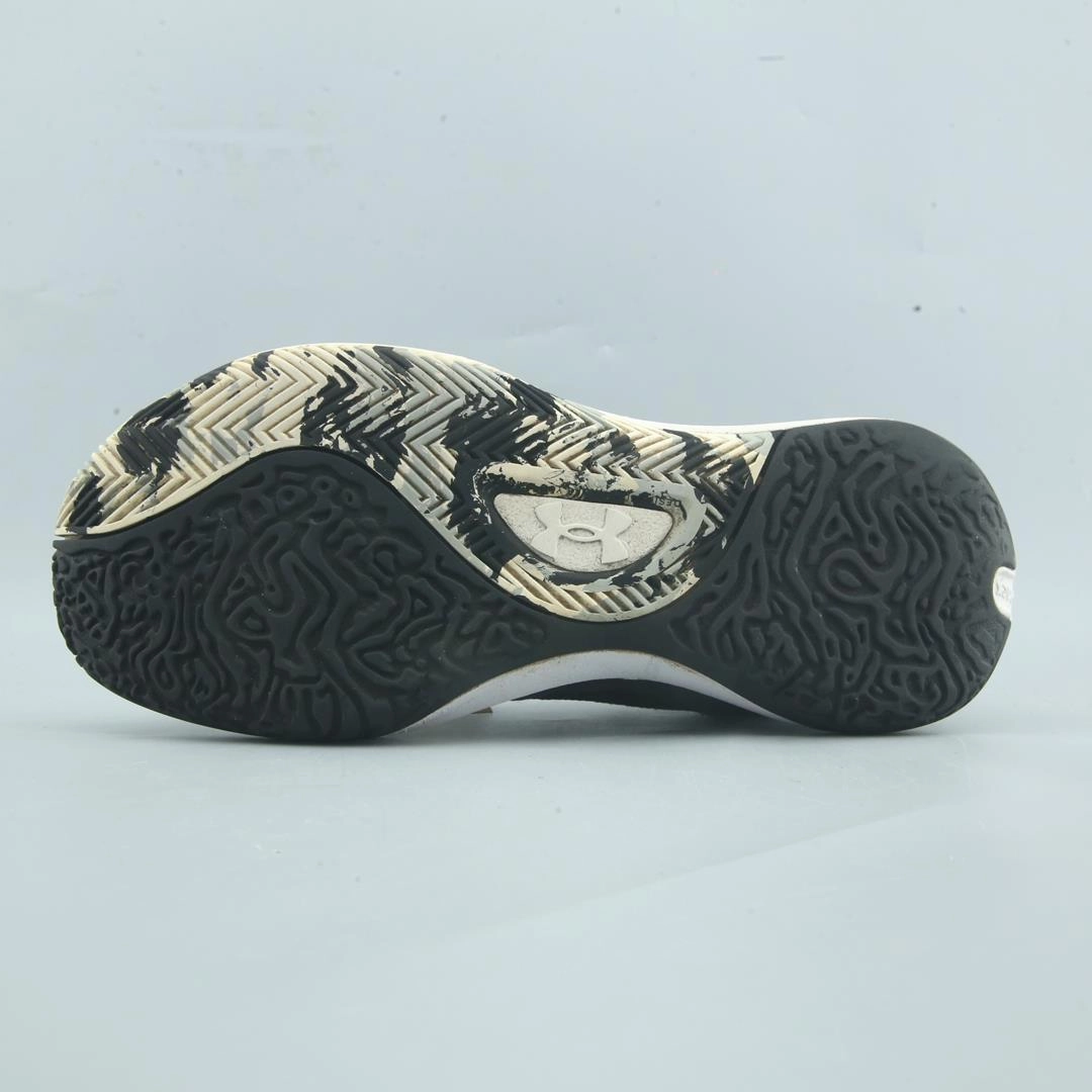 UNDER ARMOUR  LOCKDOWN 6 Under Armour sport shoe shots