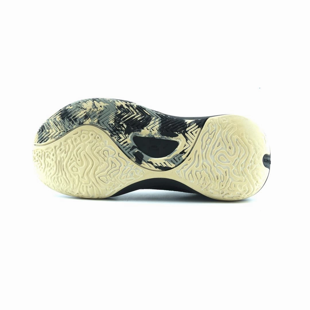 UNDER ARMOUR LOCKDOWN 6 Under Armour sport shoe shots