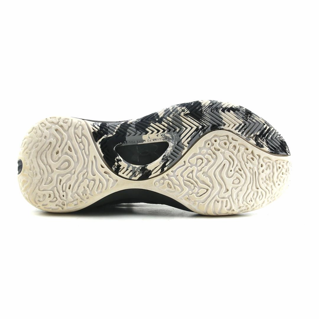 UNDER ARMOUR LOCKDOWN 6 Under Armour trainer close-ups