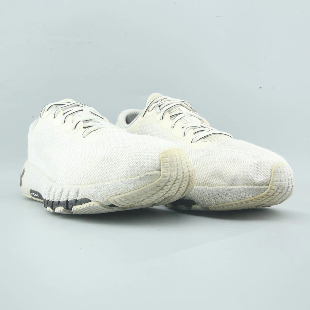 UNDER ARMOUR MACHINNA 2 Under Armour sport shoe shots