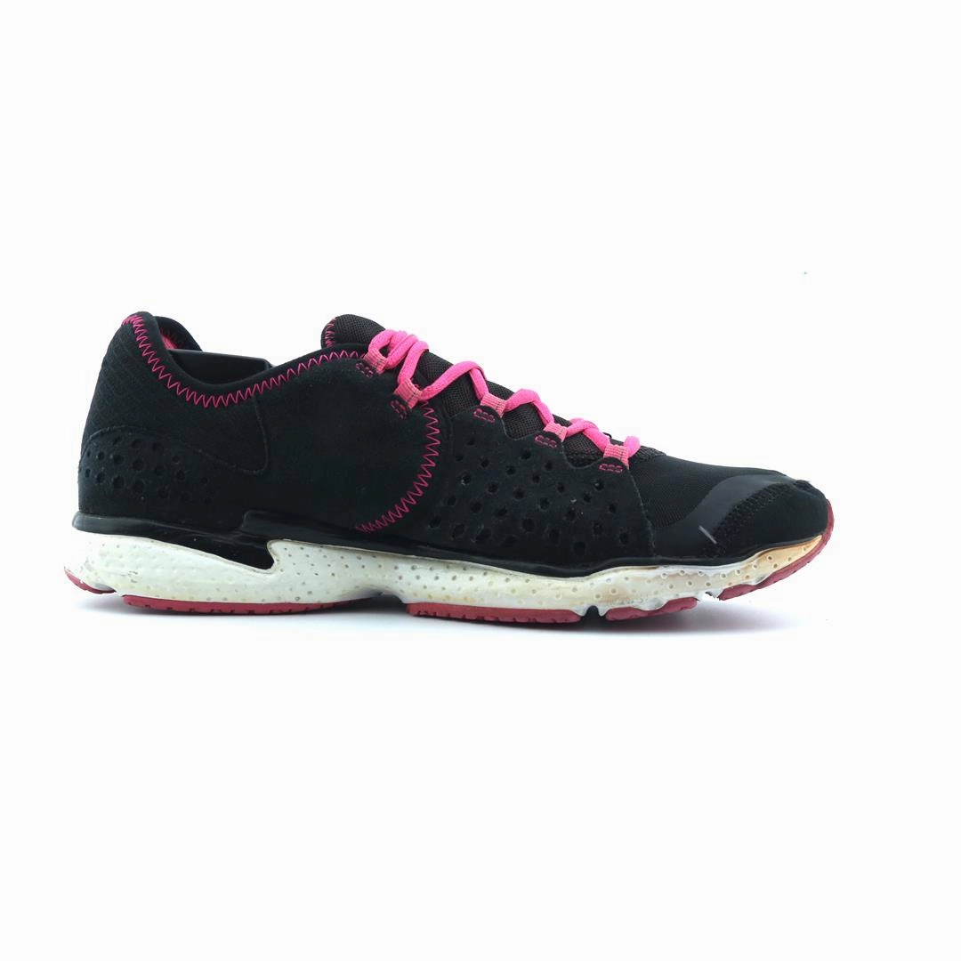 UNDER ARMOUR MICRO G 4D Under Armour sport shoe shots