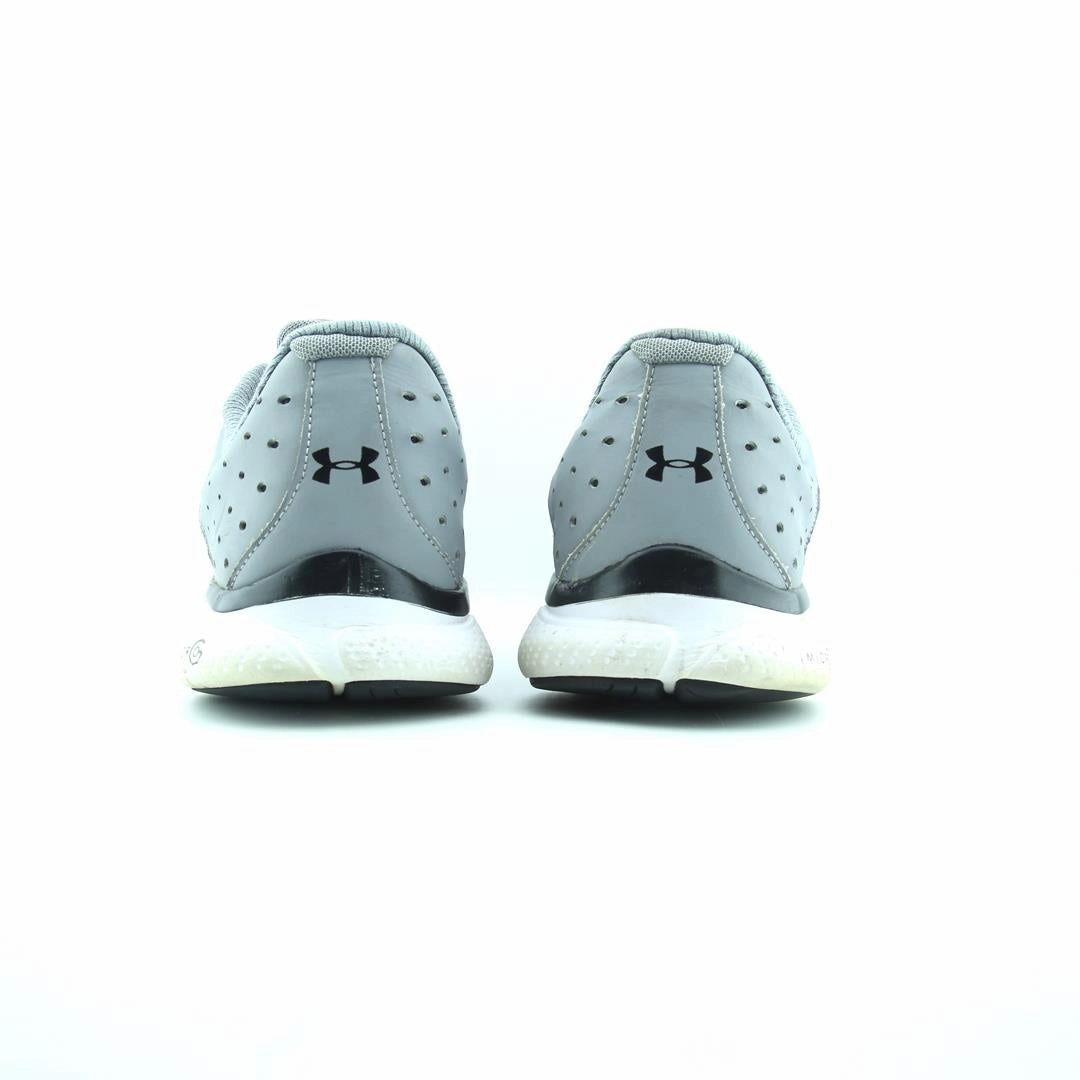 UNDER ARMOUR MICRO G ASSERT 6 Under Armour sport shoe shots