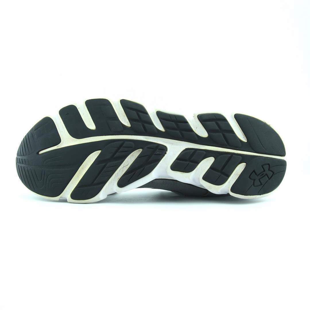 UNDER ARMOUR MICRO G ASSERT 6 Under Armour sport shoe shots