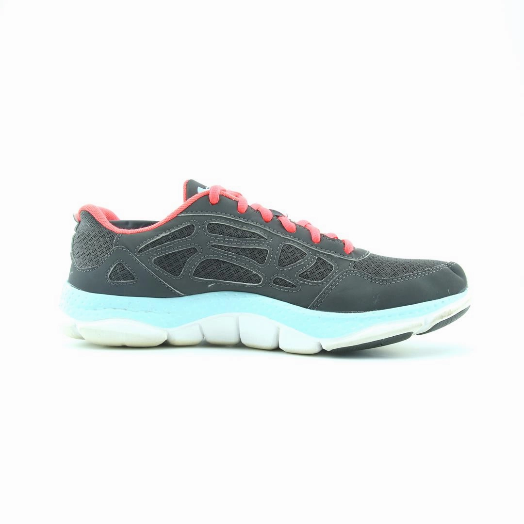 UNDER ARMOUR MICRO G ENGAGE Under Armour sport shoe shots